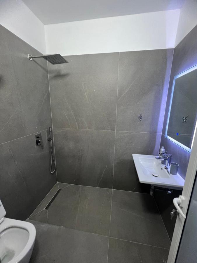 Villa Rreze Dielli Vlore Exterior photo